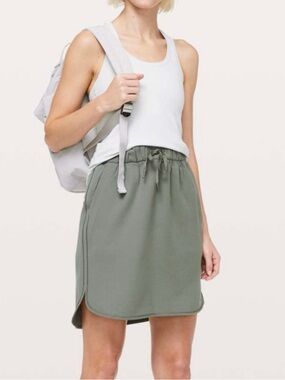 Lululemon On the Fly Skirt in Grey Sage